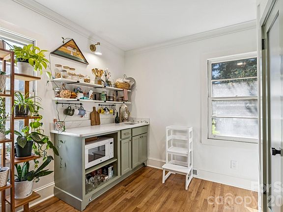 4th image of 5508 Crestland Ave