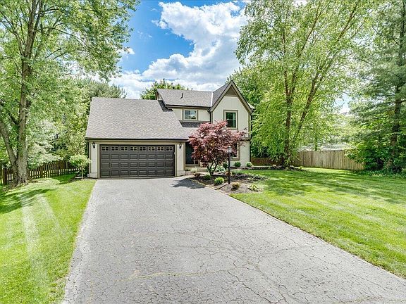 2nd image of 12330 Woodsfield Pl