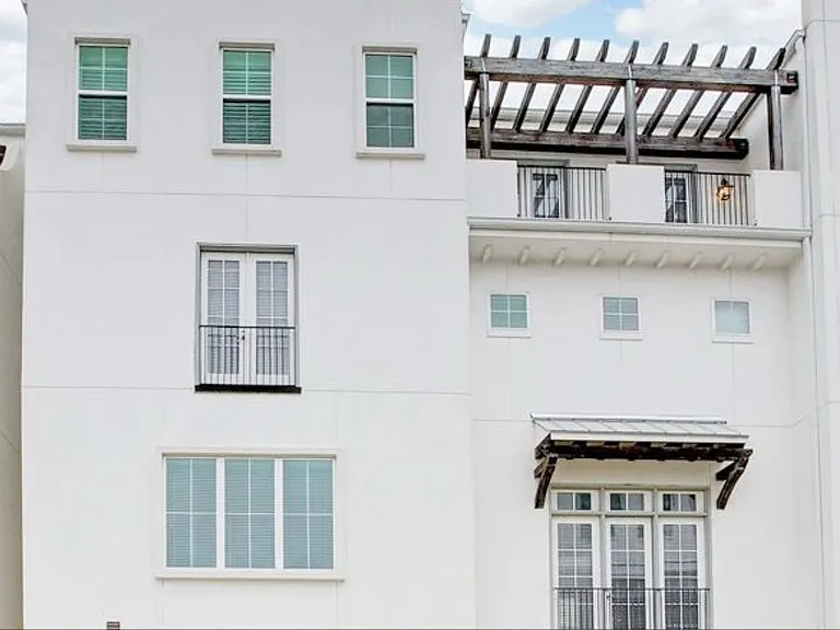 125 Arnold St — Photo 1