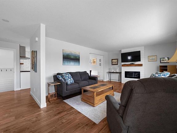 3rd image of 6306 S 44a Ave
