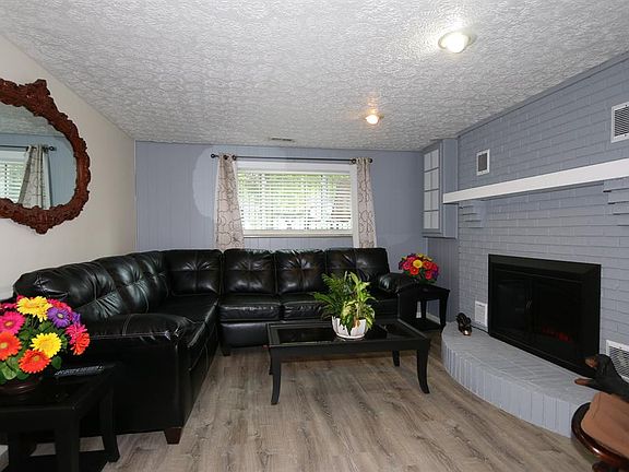 4th image of 10017 Indian Hill Dr