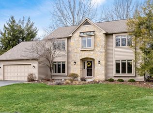 8775 Tayport Dr, Dublin, OH 43017