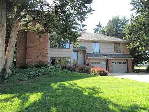 2nd image of 1831 Denholm Dr