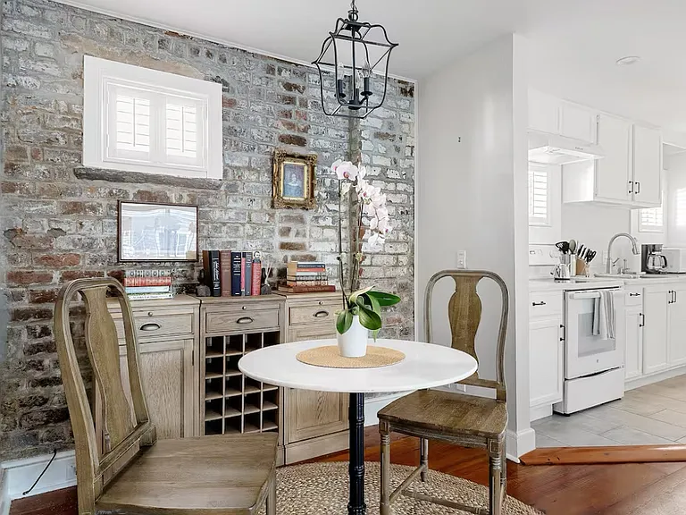 122 W Charlton Ln #D — Photo 9