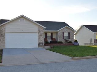 17 Andrew St, Saint Clair, MO 63077