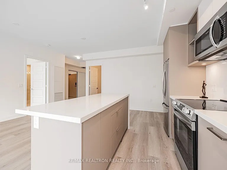 333 Sunseeker Ave #428 — Photo 9
