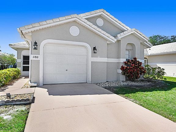 3rd image of 1180 Goldenrod Cir NE