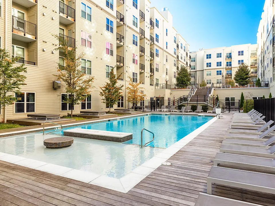 Esplanade at National Harbor apartments community photo