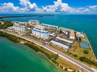 7 Island Park Pl APT 204, Dunedin, FL 34698