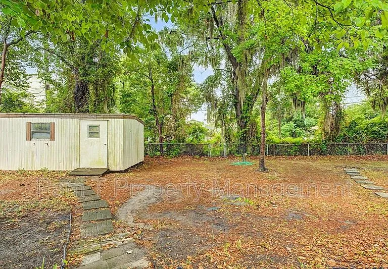 3712 Oakland Ct — Photo 26