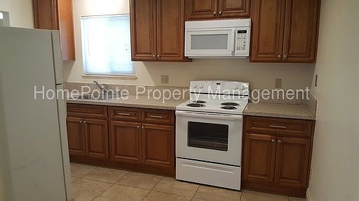 2nd image of 2443 Mission Ave APT 2