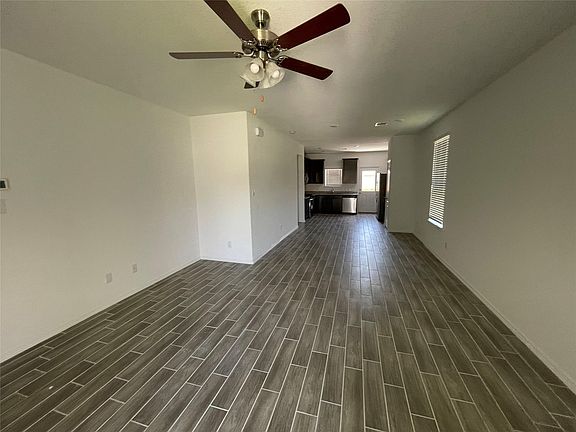 2nd image of 25572 Northpark Palm Dr
