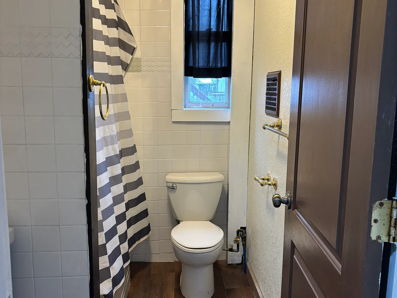 3 bed, 1300 sqft, $1,200 — Photo 4