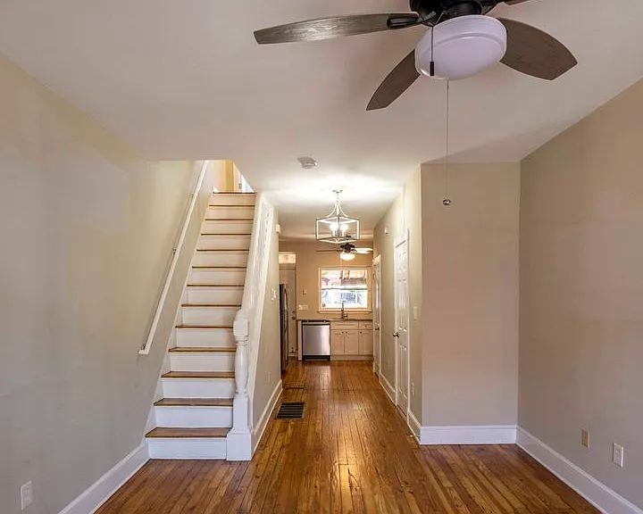 110 N Rose St — Photo 5