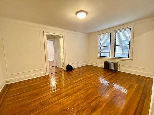 4th image of 32-15 35th St #C5