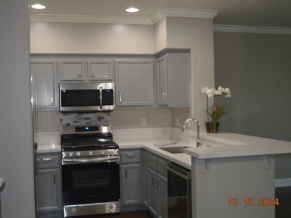 5th image of 27056 Victoria Ln Unit 118