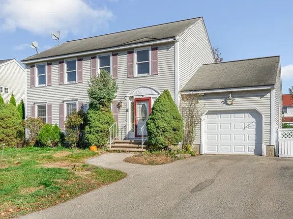 61 Wimbledon Xing, Dracut, MA 01826