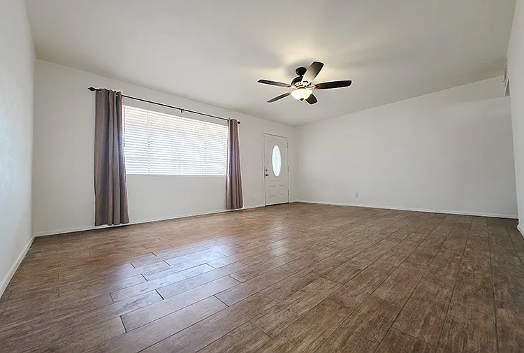 Living room 2