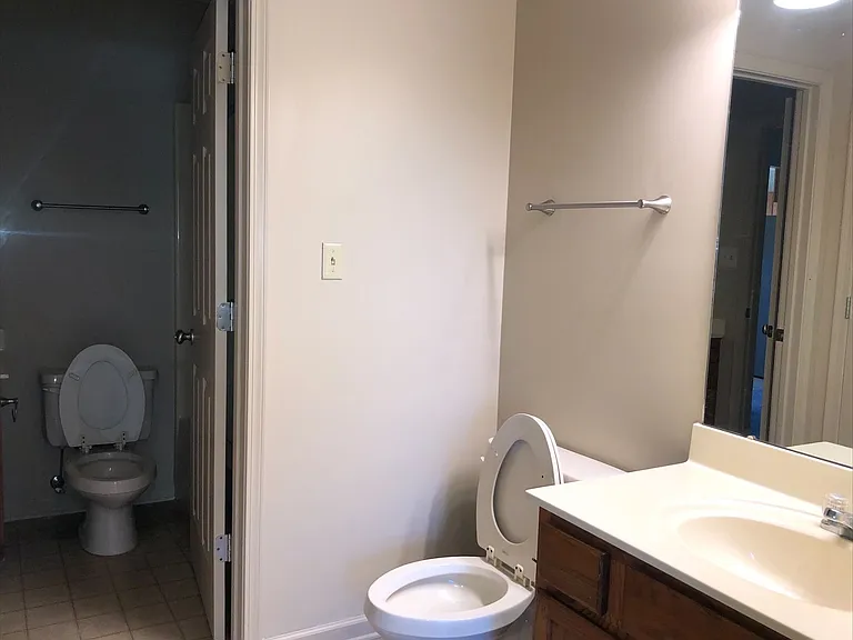5869 Julien Rd — Photo 8