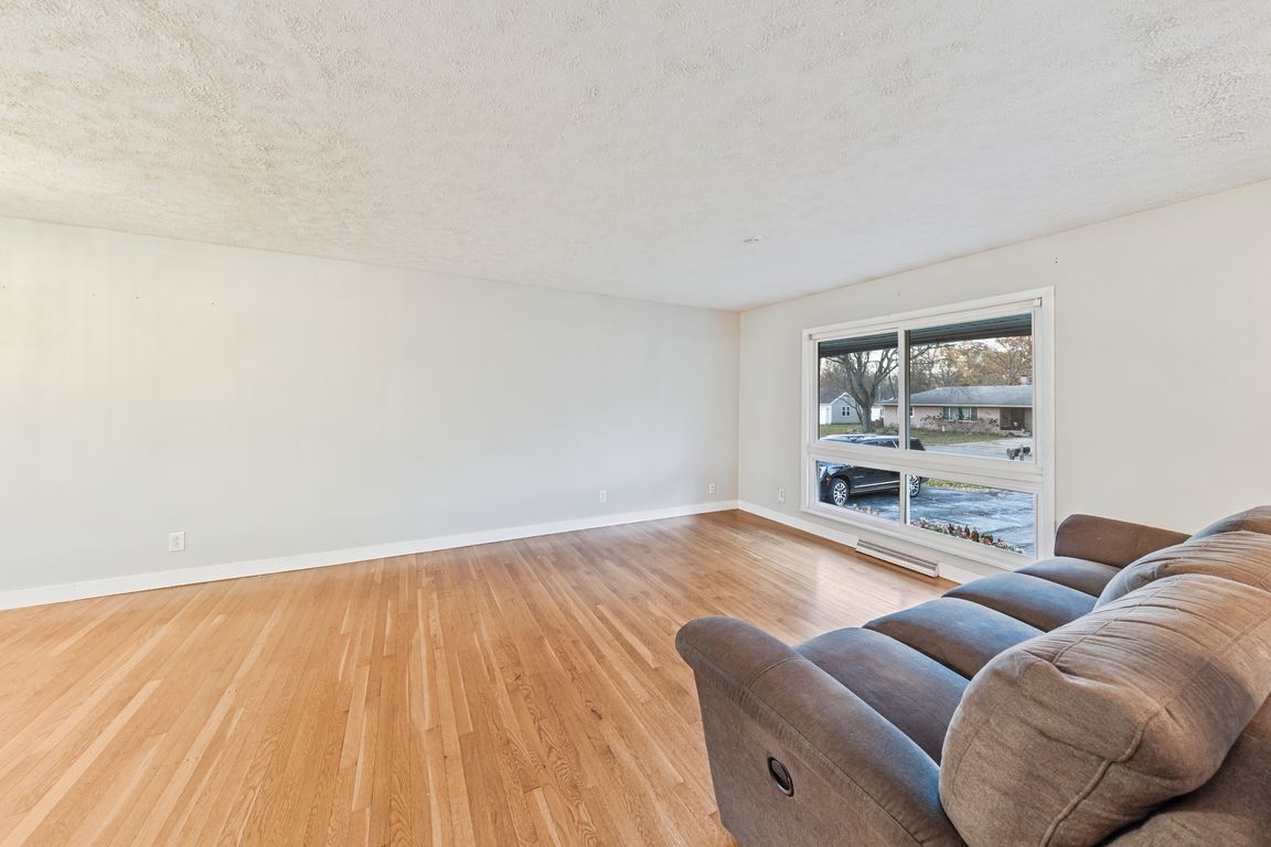 next background image