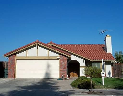 1st image of 157 N Hillview Dr