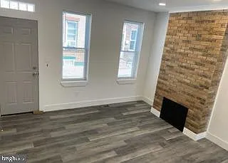 2 bed, 1.0 bath, 840 sqft, $1,425 — Photo 2