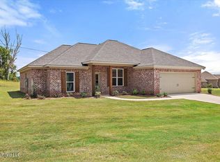 158 Walter Jones Rd, Mendenhall, MS 39114