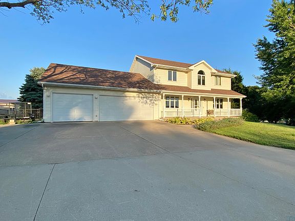 2nd image of 16744 Leland Dr
