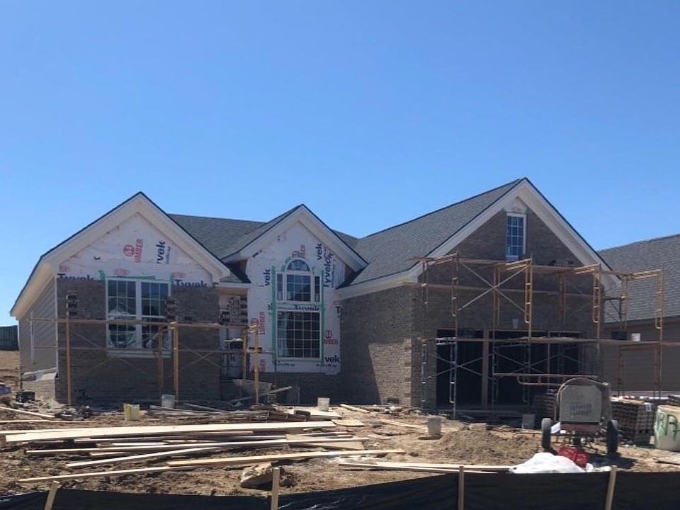 2nd image of 140 Anne Jennings Way