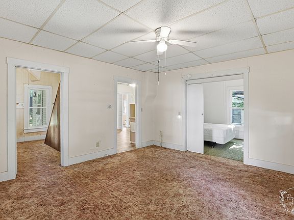 5th image of 714 W South 9th St