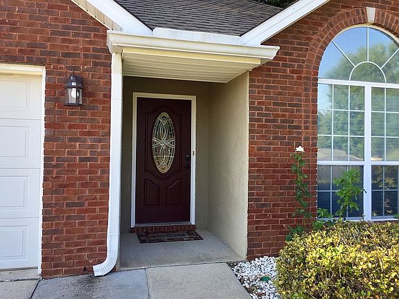3rd image of 13706 Tara Hills Cir