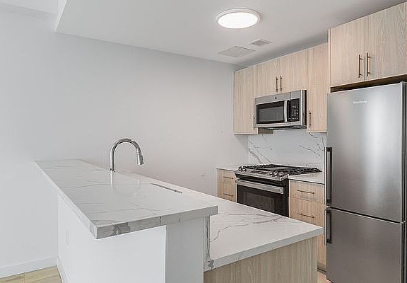 3rd image of 1516 Park Ave #10A