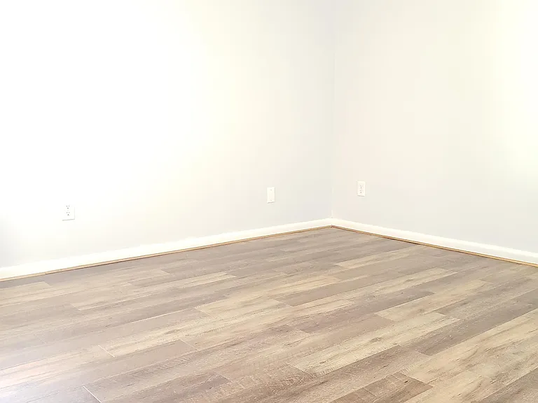 1010 Washington St — Photo 6