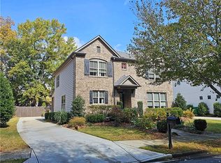 385 Edgewater Dr, Athens, GA 30605
