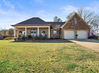 205 Oak Brook Cv, Florence, MS 39073