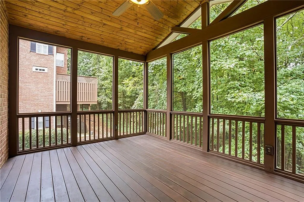 3 bed, 3.5 bath, 2420 sqft, $3,500 — Photo 4