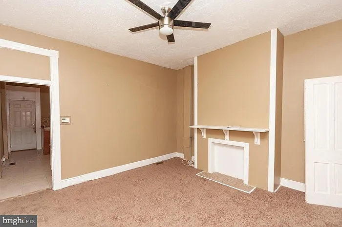 2400 W Baltimore St — Photo 6