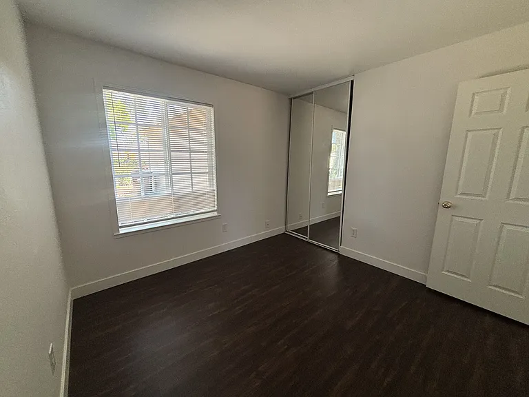 2228 Coolidge Ct — Photo 10