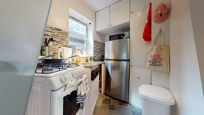 Rented by Bond New York | media 14