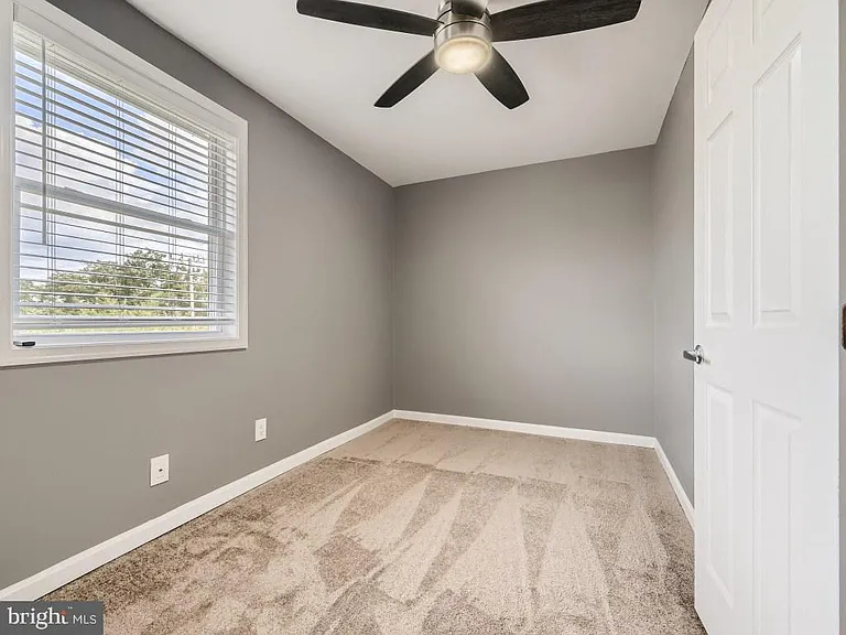 1826 Fairview Ave — Photo 31