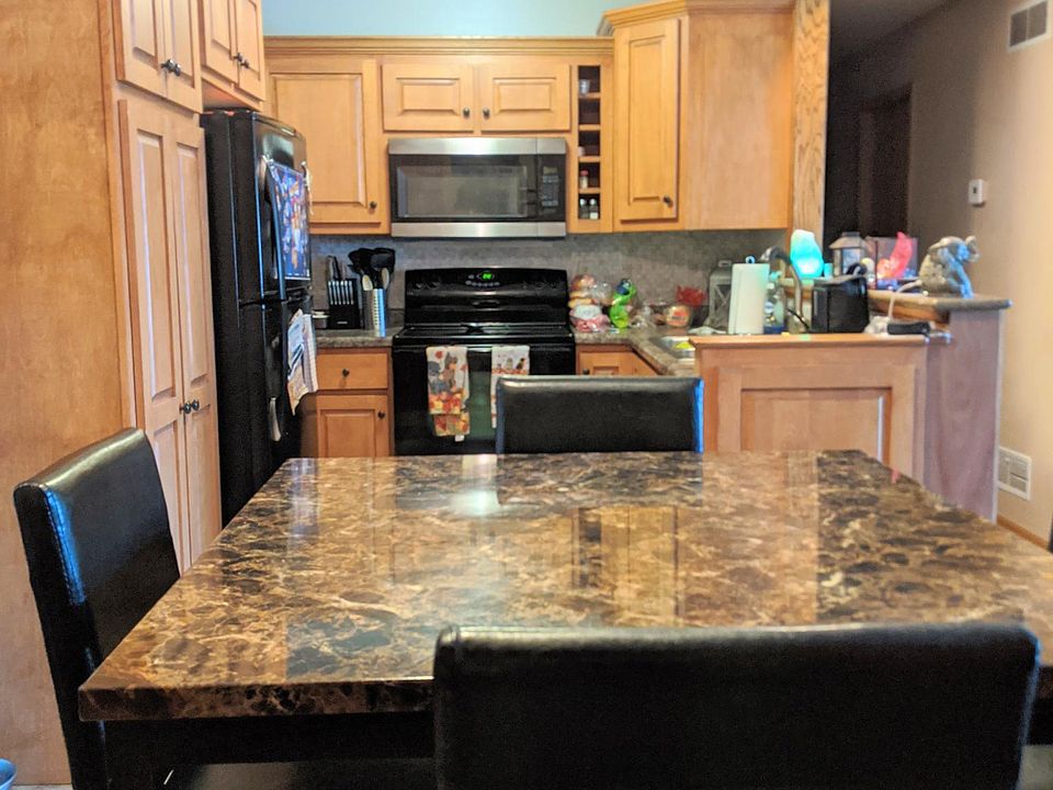 1st image of 1813 Summit Ave