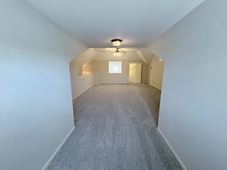 18703 River Meadows Rd — Photo 5