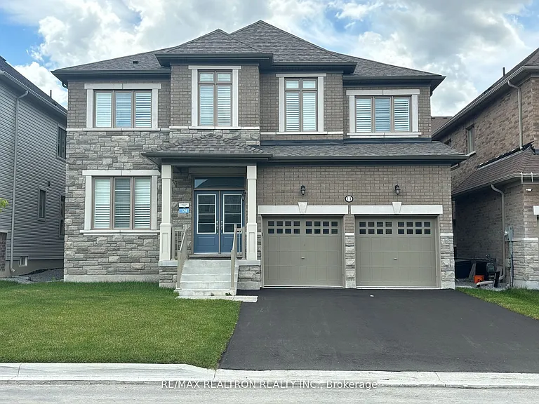 11 Father Muckle Ave — Photo 2
