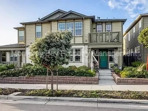 211 9th St, Marina, CA 93933