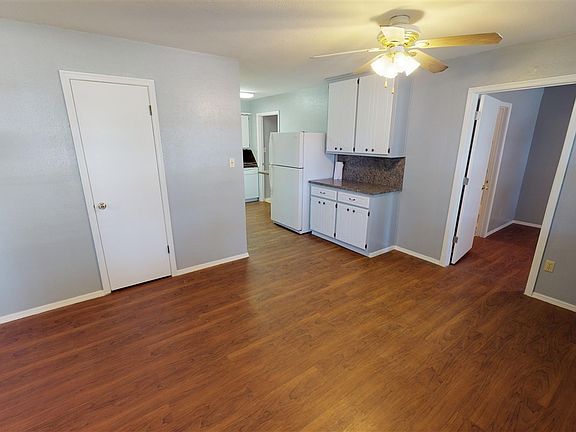 5th image of 503 W Hanna Ave