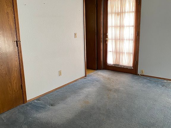 Master BR access to backyard