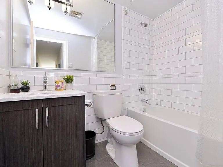 628 Dallas Rd #105 — Photo 25