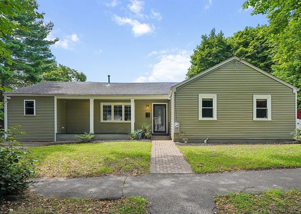 1st image of 45 Adanac Rd
