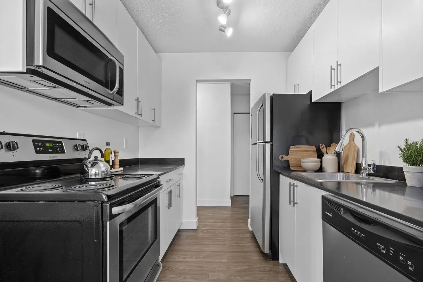 The Dorchester Apartments — Photo 1