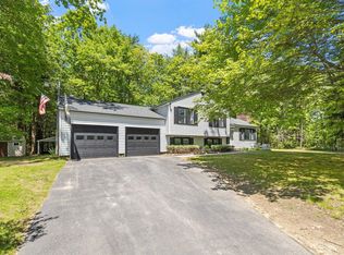 2 Rosewood Dr, Bow, NH 03304